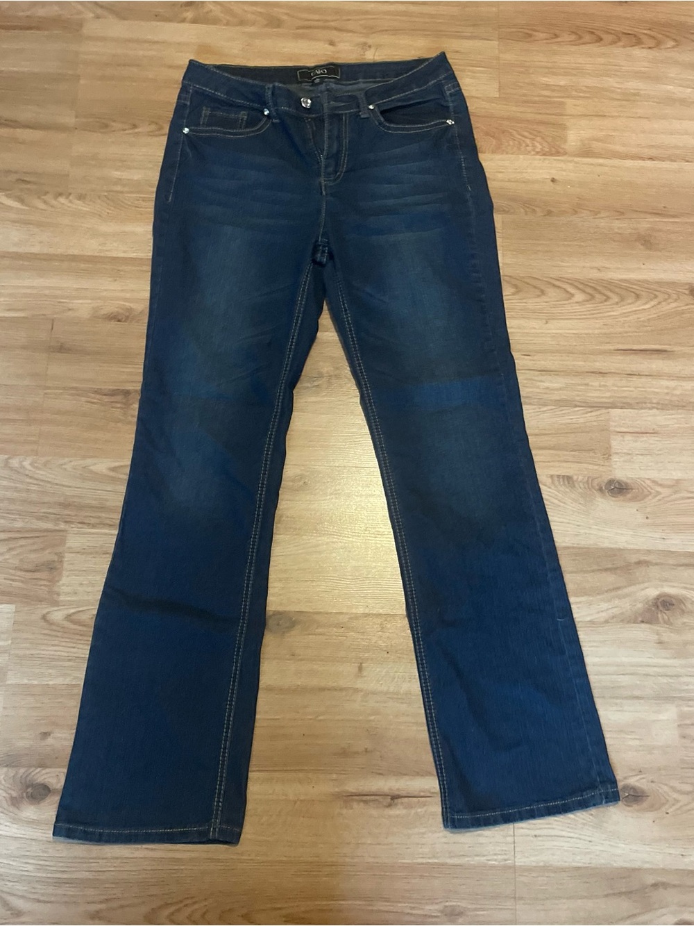 Cato Women’s Dark Blue Stretch Bootcut Jeans with bejeweled back pockets size 8
